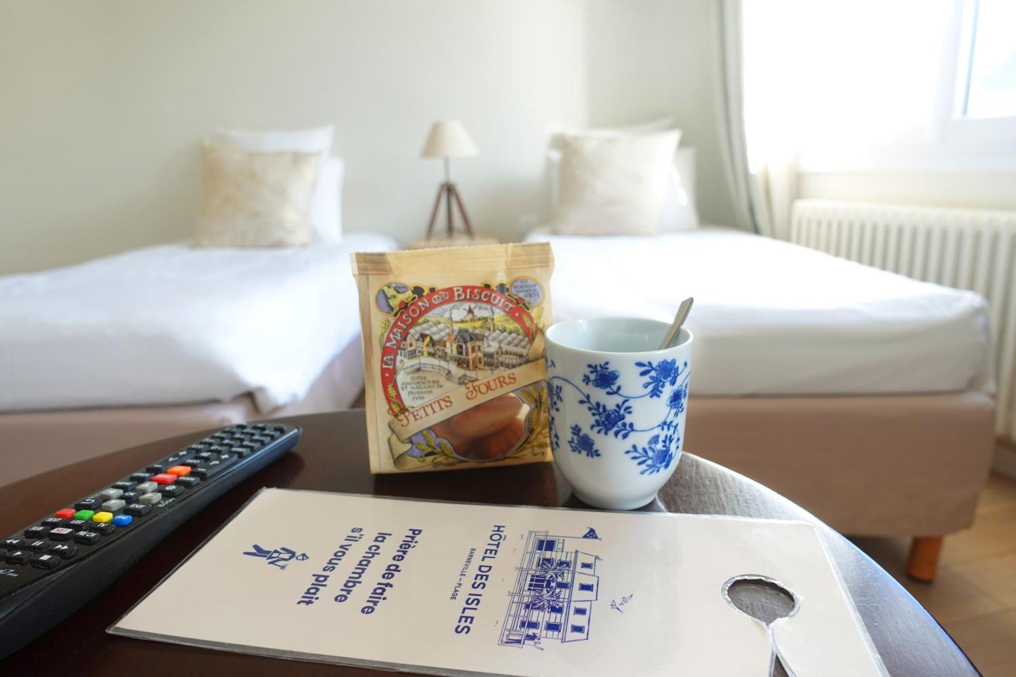 Hotel Des Isles バルヌヴィル・カルトゥレ エクステリア 写真